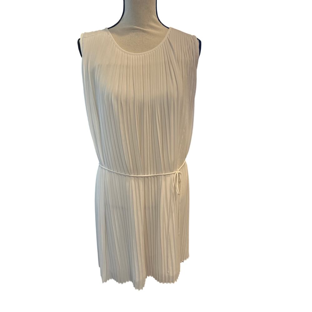 ⭐️ Women’s Banana Republic White Micro Pleated Sleeveless Dress Size XL Easter